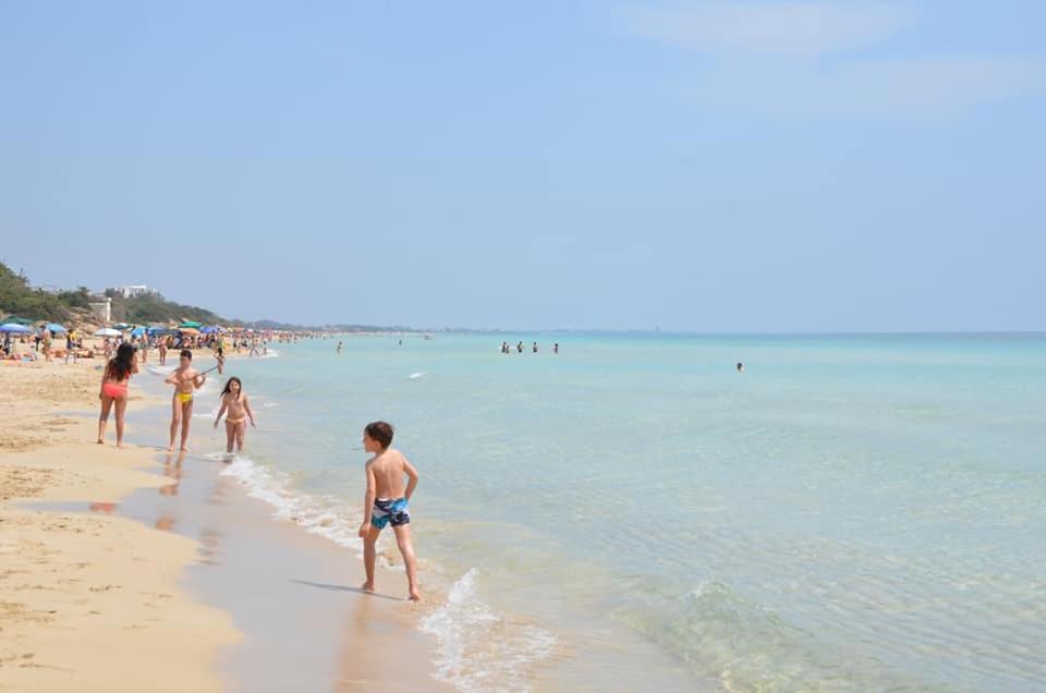 Sosta Camper La Specchia Hotel San Pietro in Bevagna Luaran gambar