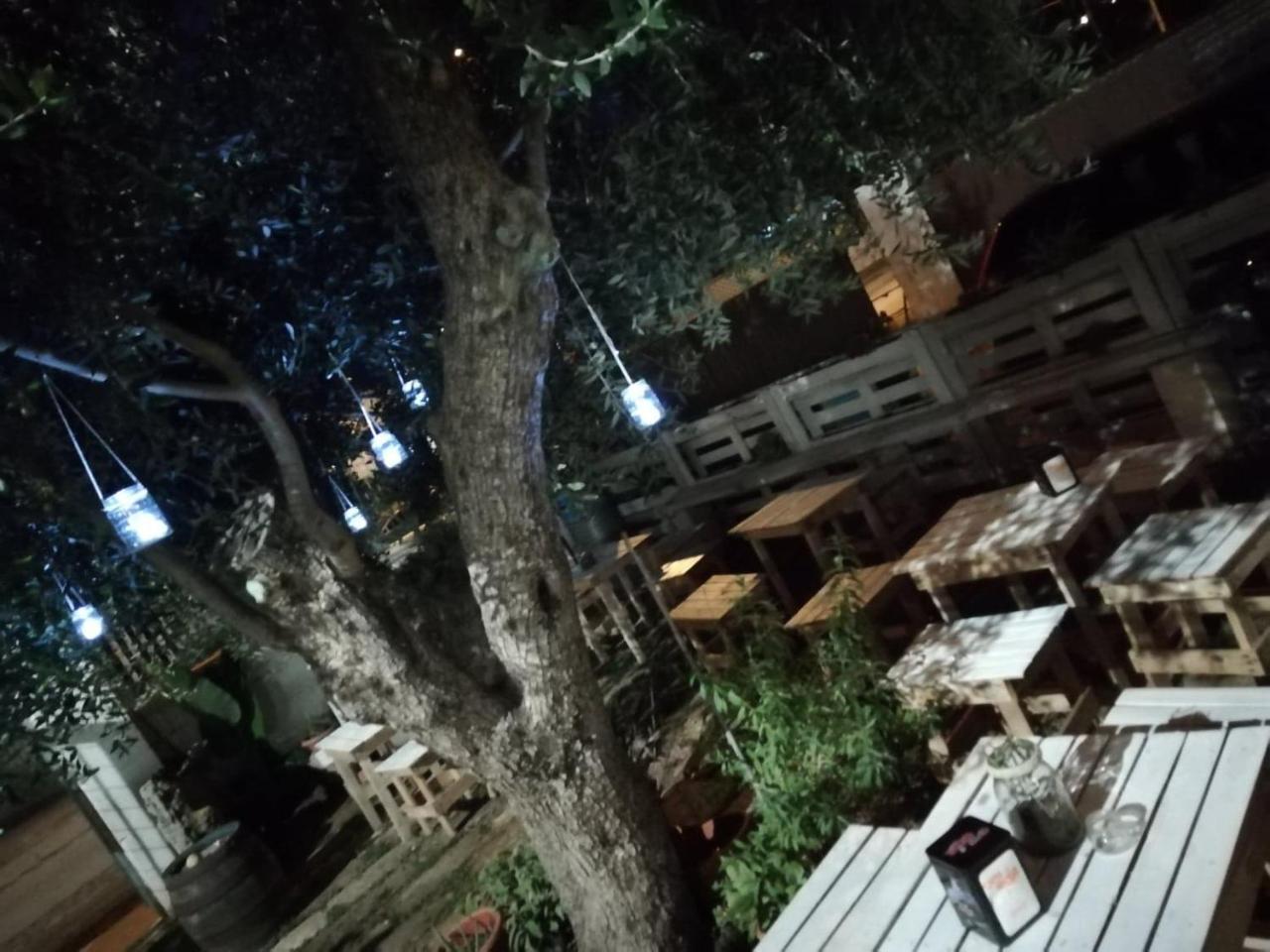 Sosta Camper La Specchia Hotel San Pietro in Bevagna Luaran gambar